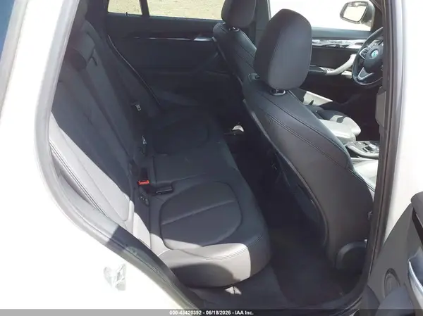 WBXHT3C31J3H30006 2018 BMW X1 - Image 8
