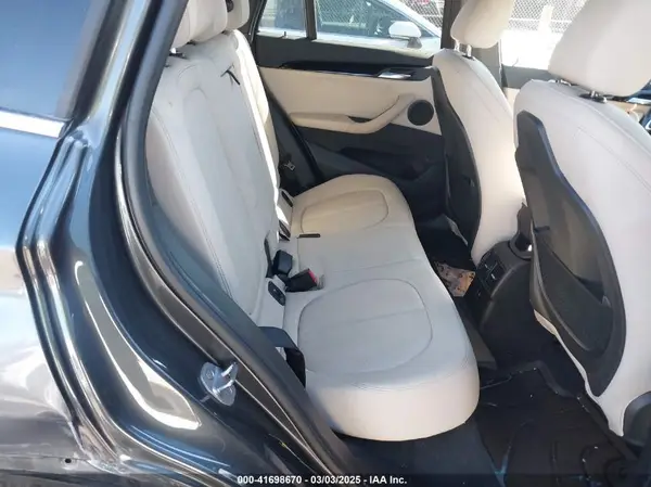 WBXHT3C31J3H31737 2018 BMW X1 - Image 8