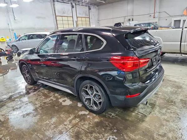 WBXHT3C31J5F92200 2018 BMW X1 - Image 2