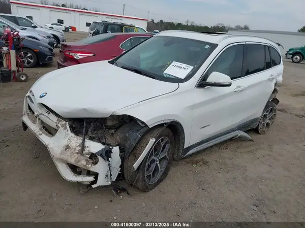 WBXHT3C31J5K22765 2018 BMW X1 - Image 2