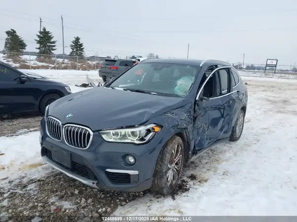 WBXHT3C31J5K24273 2018 BMW X1 - Image 2