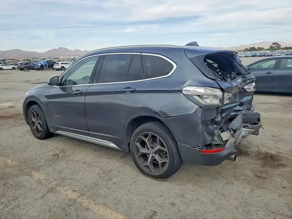 WBXHT3C31J5K26072 2018 BMW X1 - Image 2
