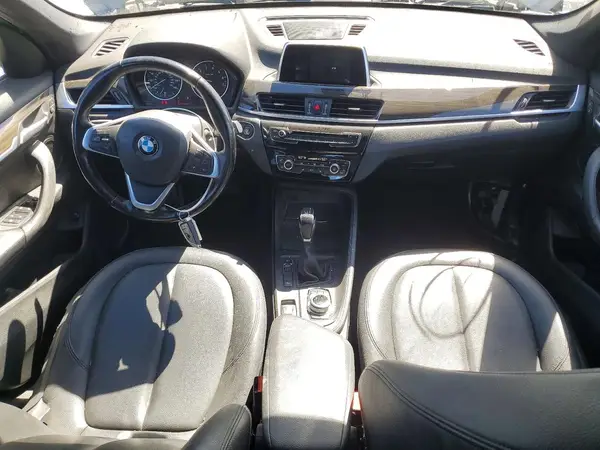 WBXHT3C31J5K26072 2018 BMW X1 - Image 8
