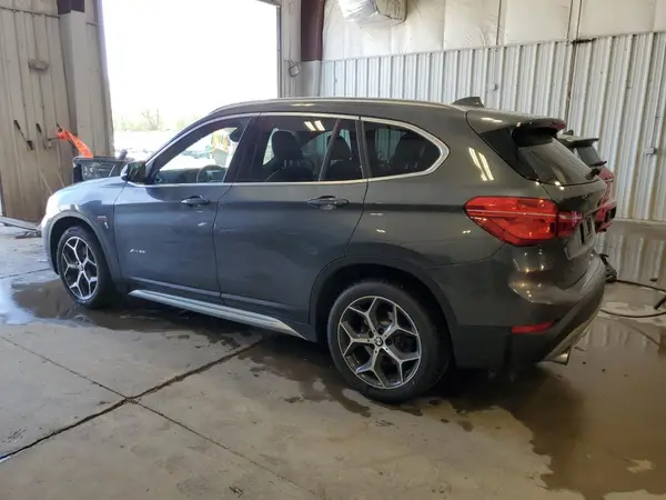 WBXHT3C31J5K26279 2018 BMW X1 - Image 2