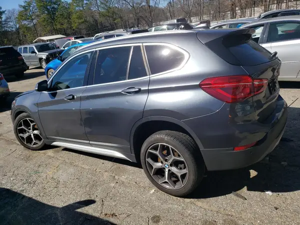 WBXHT3C31J5K27206 2018 BMW X1 - Image 2