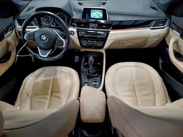 WBXHT3C31J5K28324 2018 BMW X1 - Image 8