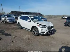 WBXHT3C31J5K28937 2018 BMW X1