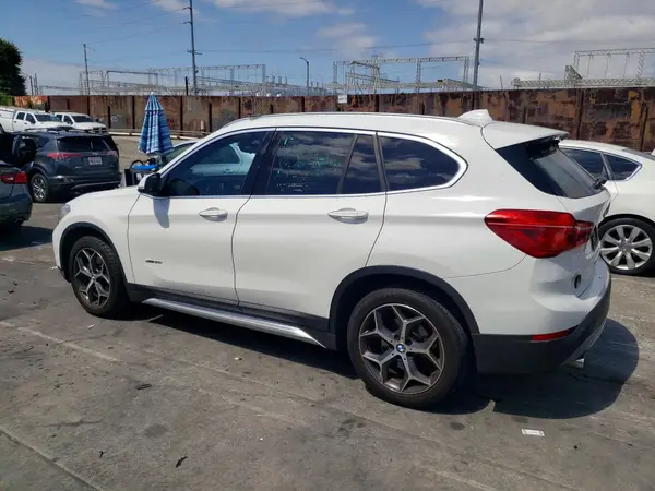 WBXHT3C31J5K29697 2018 BMW X1 - Image 2
