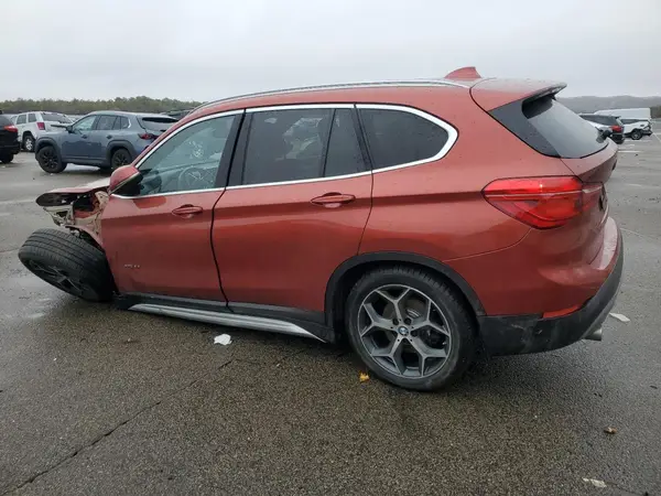 WBXHT3C31J5K29733 2018 BMW X1 - Image 2