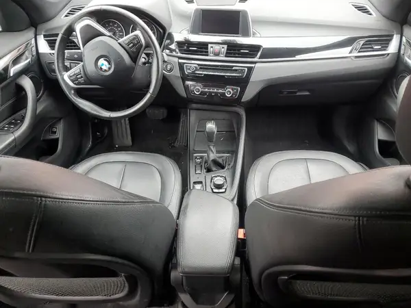 WBXHT3C31J5K29733 2018 BMW X1 - Image 8