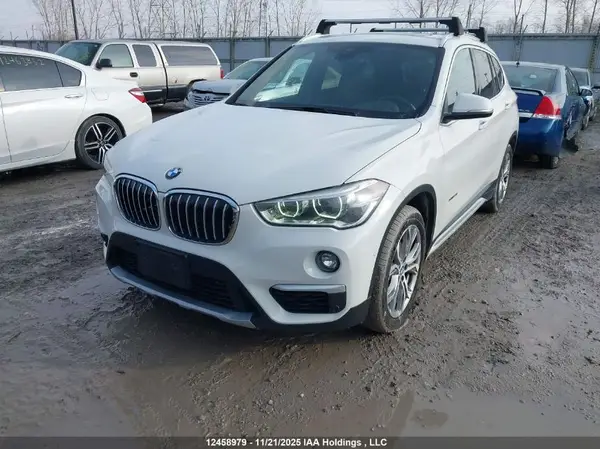 WBXHT3C31J5K31255 2018 BMW X1 - Image 2
