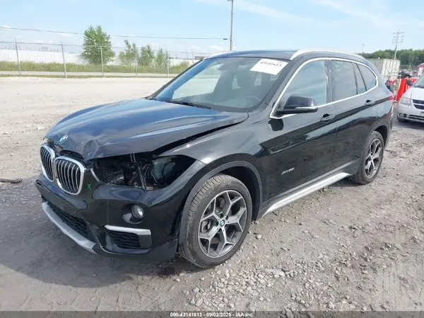 WBXHT3C31J5K31482 2018 BMW X1 - Image 2