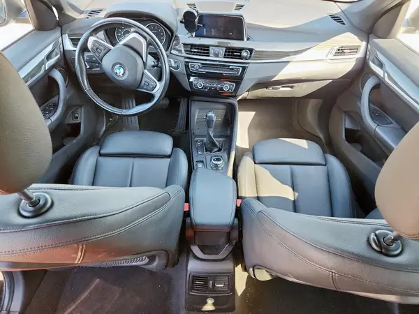 WBXHT3C31J5K31580 2018 BMW X1 - Image 8