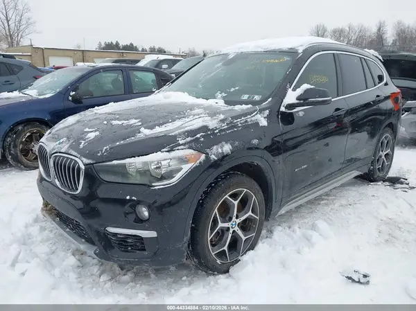 WBXHT3C31J5L24566 2018 BMW X1 - Image 2