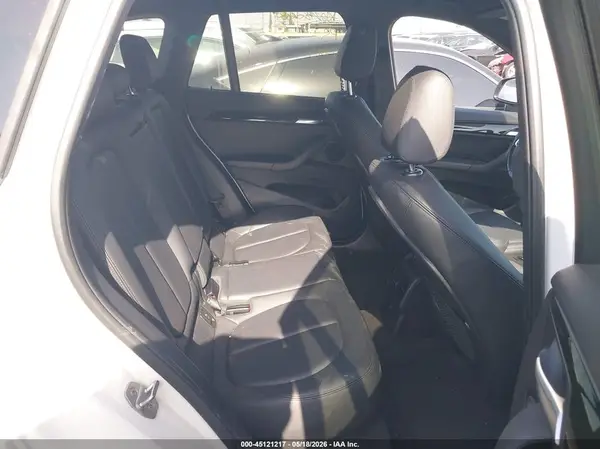 WBXHT3C31J5L27368 2018 BMW X1 - Image 8