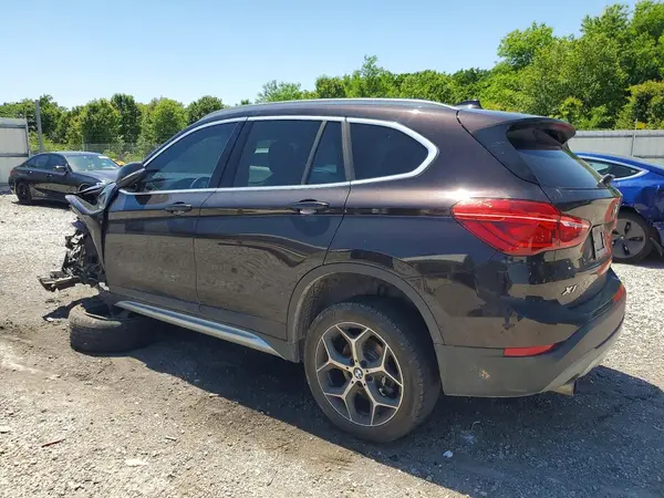 WBXHT3C31J5L27998 2018 BMW X1 - Image 2