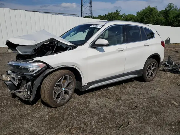 WBXHT3C31J5L30321 2018 BMW X1 - Image 1