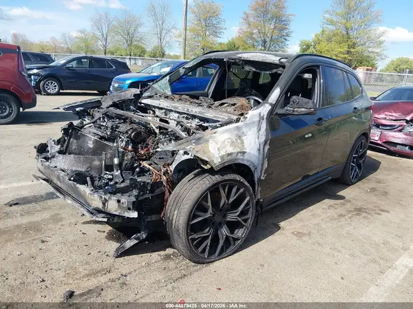 WBXHT3C31J5L30352 2018 BMW X1 - Image 2