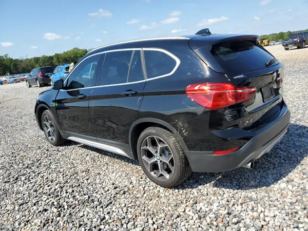 WBXHT3C31J5L30982 2018 BMW X1 - Image 2
