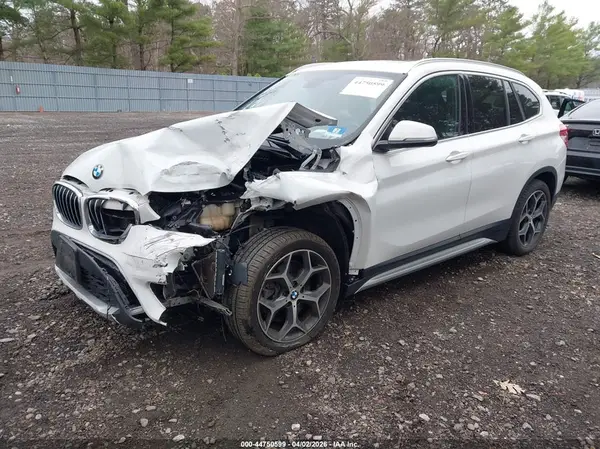 WBXHT3C31J5L31338 2018 BMW X1 - Image 2