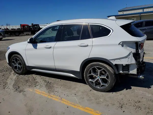 WBXHT3C31J5L31419 2018 BMW X1 - Image 2
