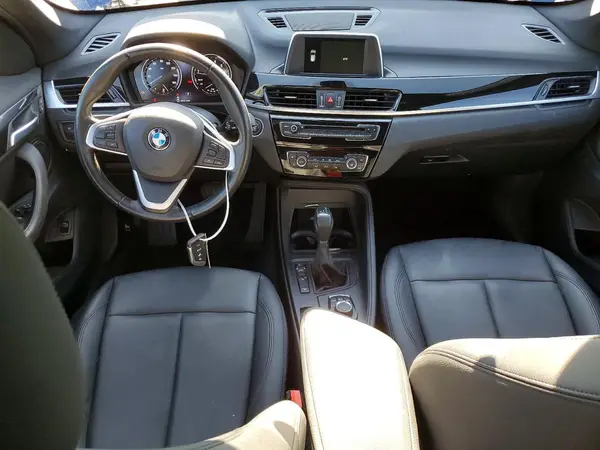 WBXHT3C31J5L33882 2018 BMW X1 - Image 8