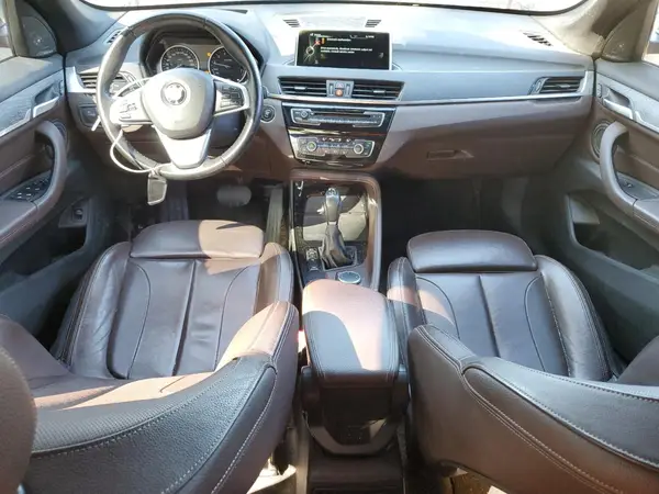 WBXHT3C32G5E47577 2016 BMW X1 - Image 8