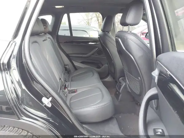 WBXHT3C32G5E50043 2016 BMW X1 - Image 8
