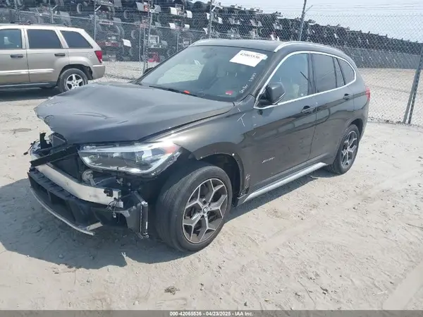 WBXHT3C32G5E53055 2016 BMW X1 - Image 2
