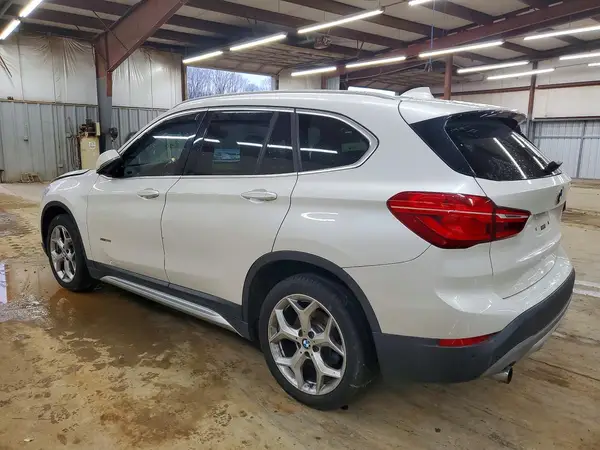 WBXHT3C32G5E53296 2016 BMW X1 - Image 2