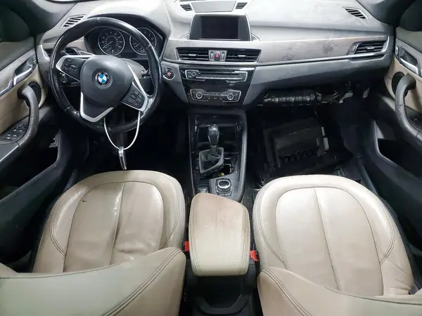 WBXHT3C32G5E53296 2016 BMW X1 - Image 8