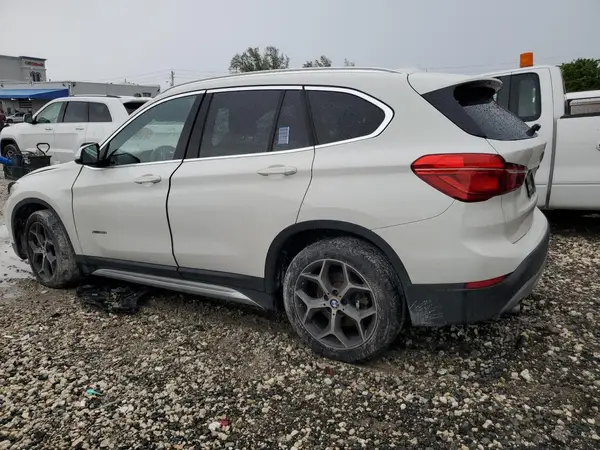 WBXHT3C32G5E54870 2016 BMW X1 - Image 2