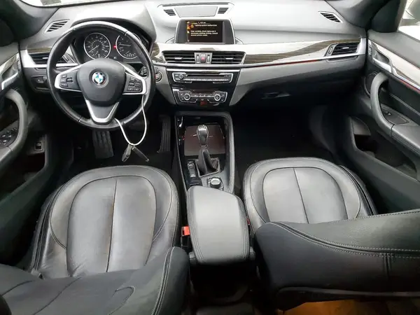 WBXHT3C32GP881211 2016 BMW X1 - Image 8