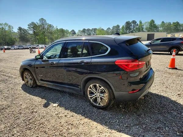 WBXHT3C32GP882133 2016 BMW X1 - Image 2