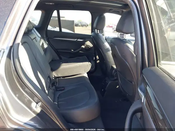 WBXHT3C32GP882410 2016 BMW X1 - Image 8