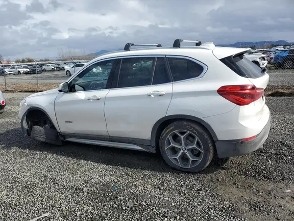 WBXHT3C32GP886229 2016 BMW X1 - Image 2