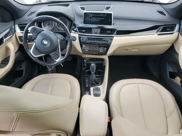 WBXHT3C32GP886229 2016 BMW X1 - Image 8