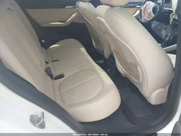 WBXHT3C32GP886506 2016 BMW X1 - Image 8
