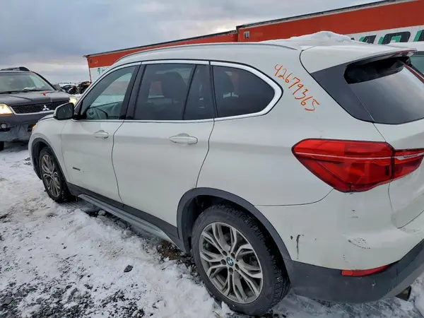 WBXHT3C32GP888272 2016 BMW X1 - Image 2
