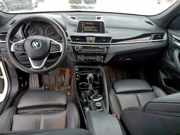 WBXHT3C32GP888272 2016 BMW X1 - Image 8