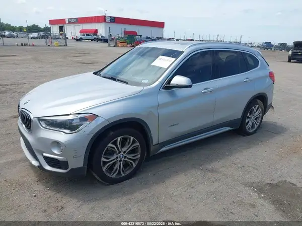 WBXHT3C32GP889096 2016 BMW X1 - Image 2