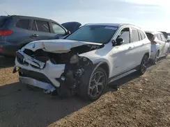 WBXHT3C32GP889423 2016 BMW X1
