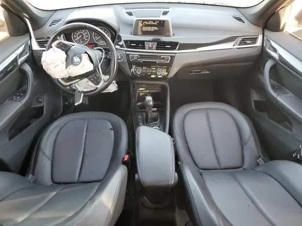 WBXHT3C32GP889423 2016 BMW X1 - Image 8