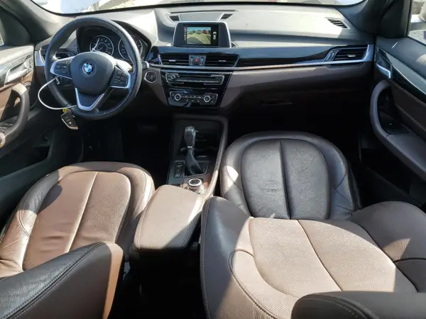 WBXHT3C32H5F68854 2017 BMW X1 - Image 8
