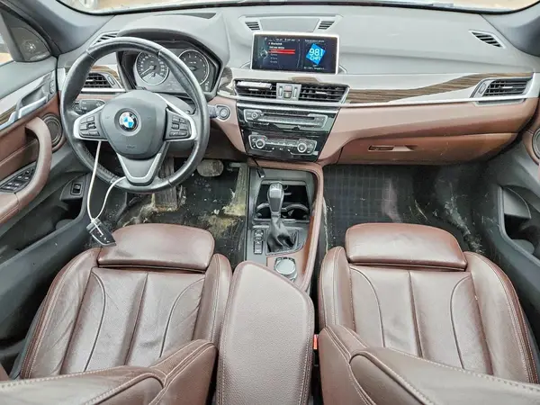 WBXHT3C32H5F69762 2017 BMW X1 - Image 8