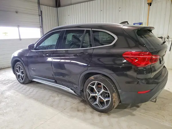 WBXHT3C32H5F70006 2017 BMW X1 - Image 2