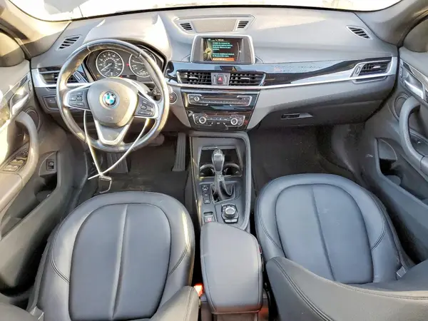 WBXHT3C32H5F72192 2017 BMW X1 - Image 8