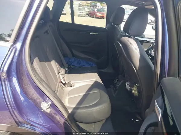 WBXHT3C32H5F72371 2017 BMW X1 - Image 8