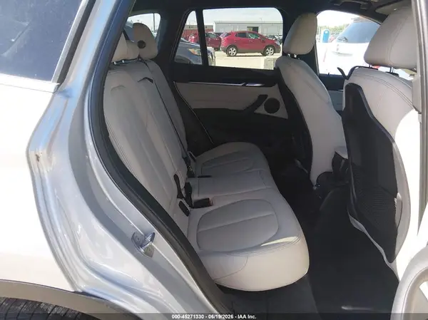 WBXHT3C32H5F74296 2017 BMW X1 - Image 8
