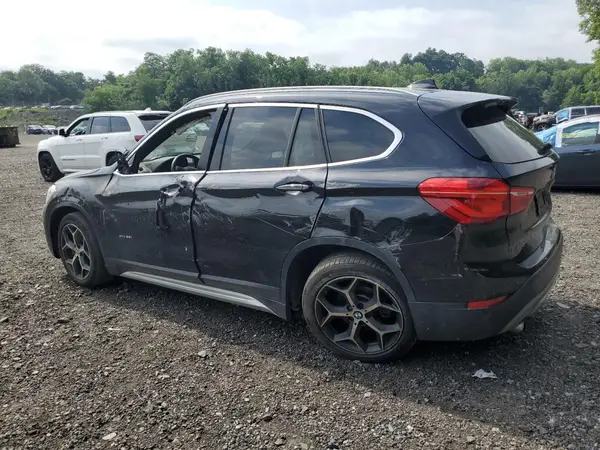 WBXHT3C32H5F75240 2017 BMW X1 - Image 2